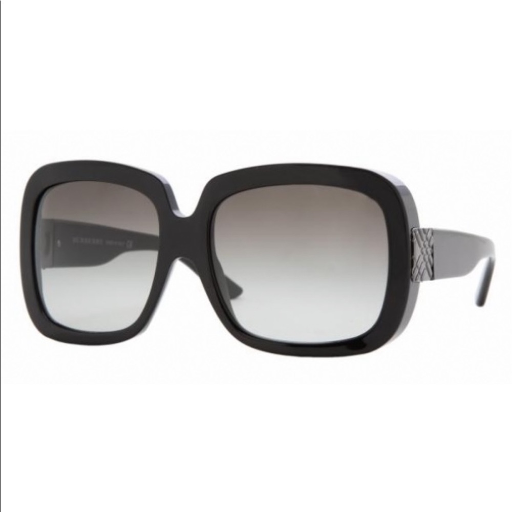 VERY RARE Burberry sunglasses women